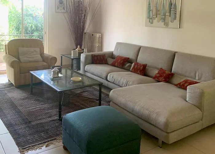 Le Jacaranda Villa