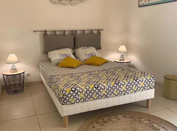 Villa Le Jacaranda