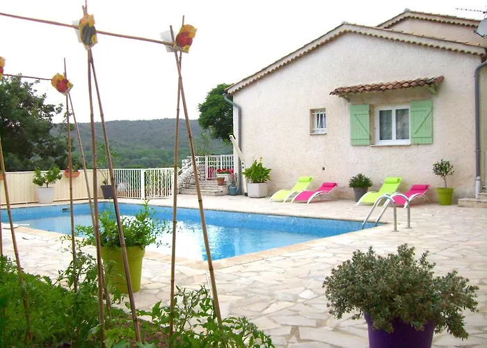 Le Jacaranda Villa *