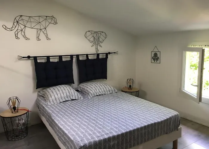 Villa Le Jacaranda *
