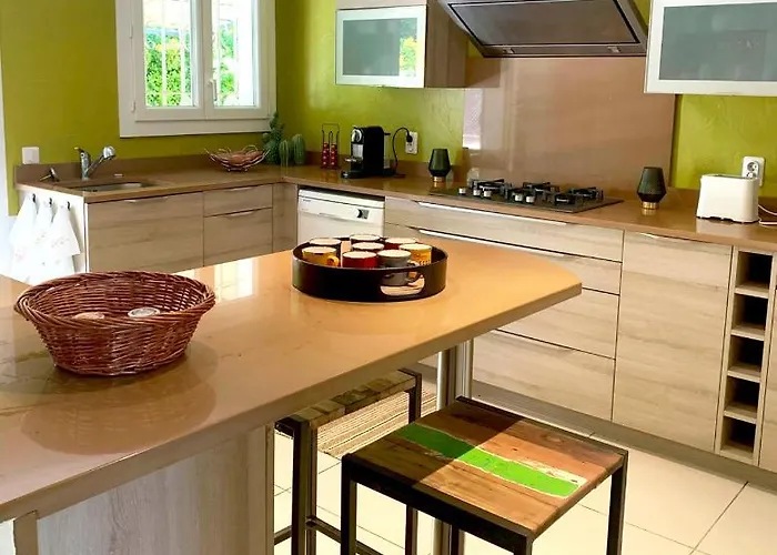 Le Jacaranda Villa *